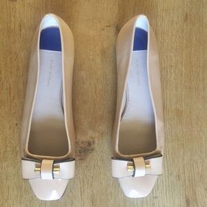 Stuart Weitzman The Belle Nude Patten Leather Bow Ballet Flats Size 8.5